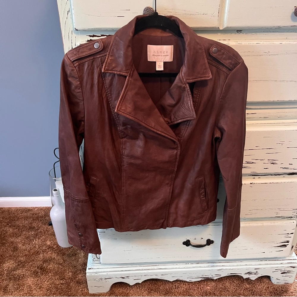 Hinge Dark Brown Leather Jacket. Womens size 1 (small)